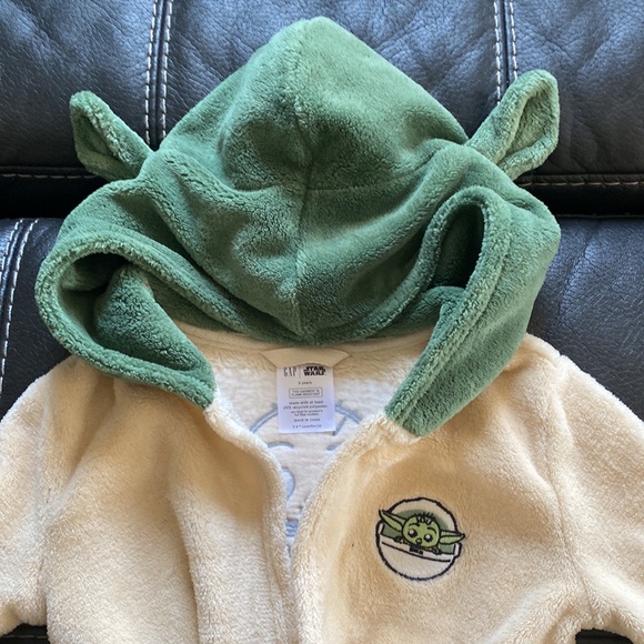 Gap Kids Yoda Bathrobe - Picture 2 of 5